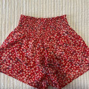 Flowered flowy shorts
